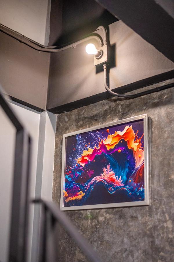 Black Panther Hostel Phuket Exterior photo