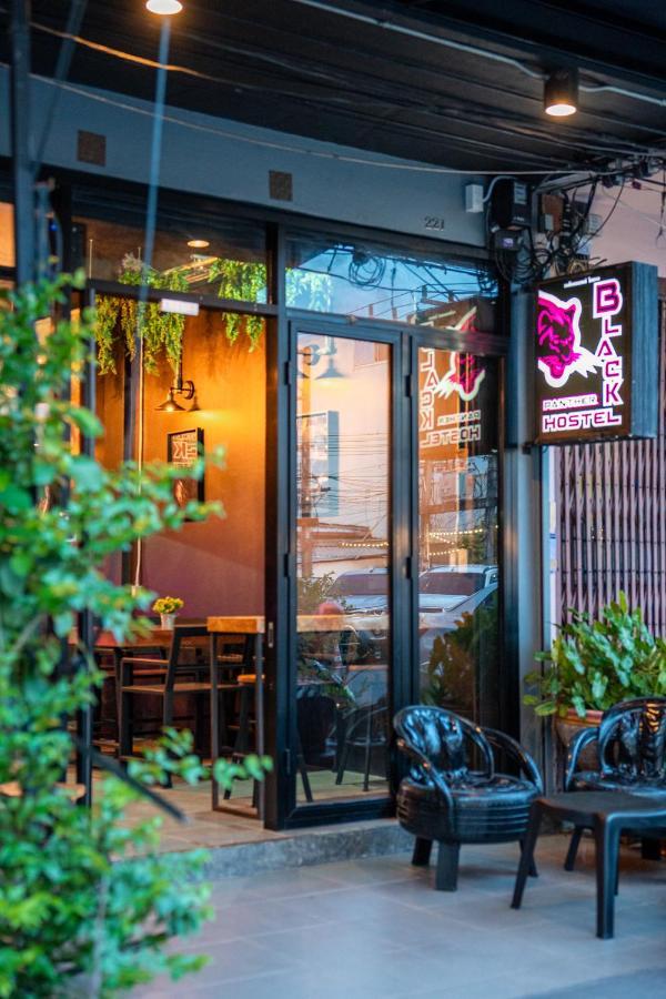 Black Panther Hostel Phuket Exterior photo